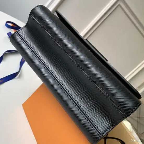 TWIST VUITTON MM LOUIS 0618